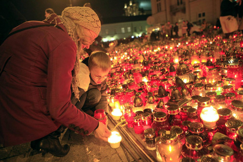Poland mourns lost leaders
