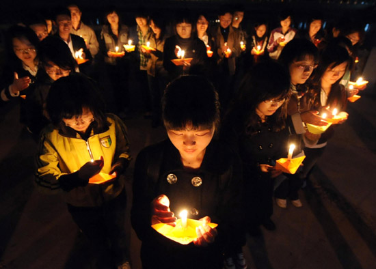 Nation remembers Qinghai quake victims