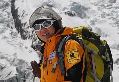 44岁韩国女性征服14座高峰 创世界纪录