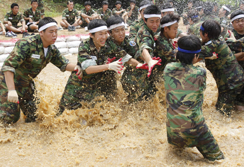 Students take part in military training in S Korea