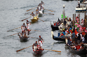 Venetians celebrate historical regatta