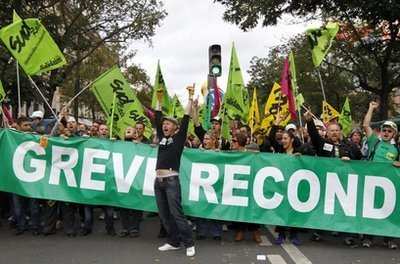 法国大罢工 反对退休制度改革