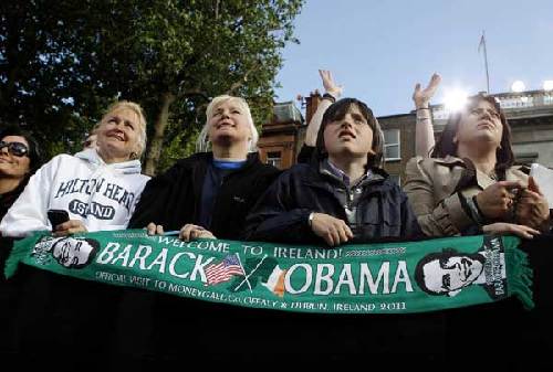 US President Barack Obama and first lady Michella Obama in Britain and Ireland