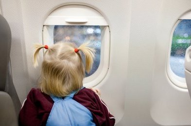 飞机和火车应设儿童隔离区？