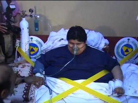 沙特近610公斤男子被空运医院救治