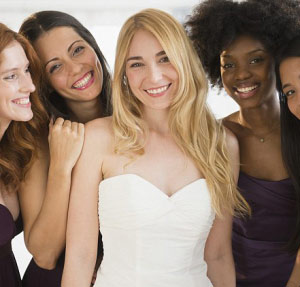 七成伴娘被要求在婚礼上扮丑以衬托新娘
